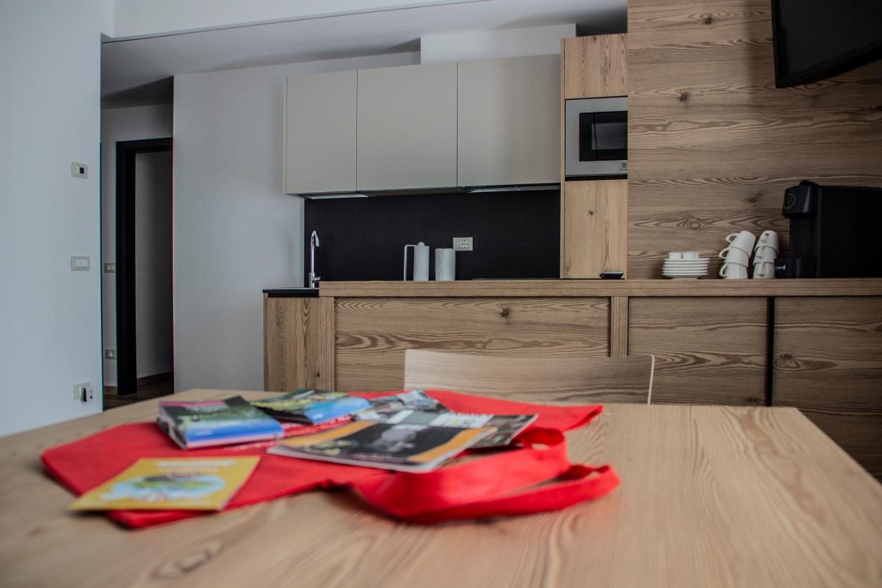 Dolceambiez Apartments Dorsino エクステリア 写真