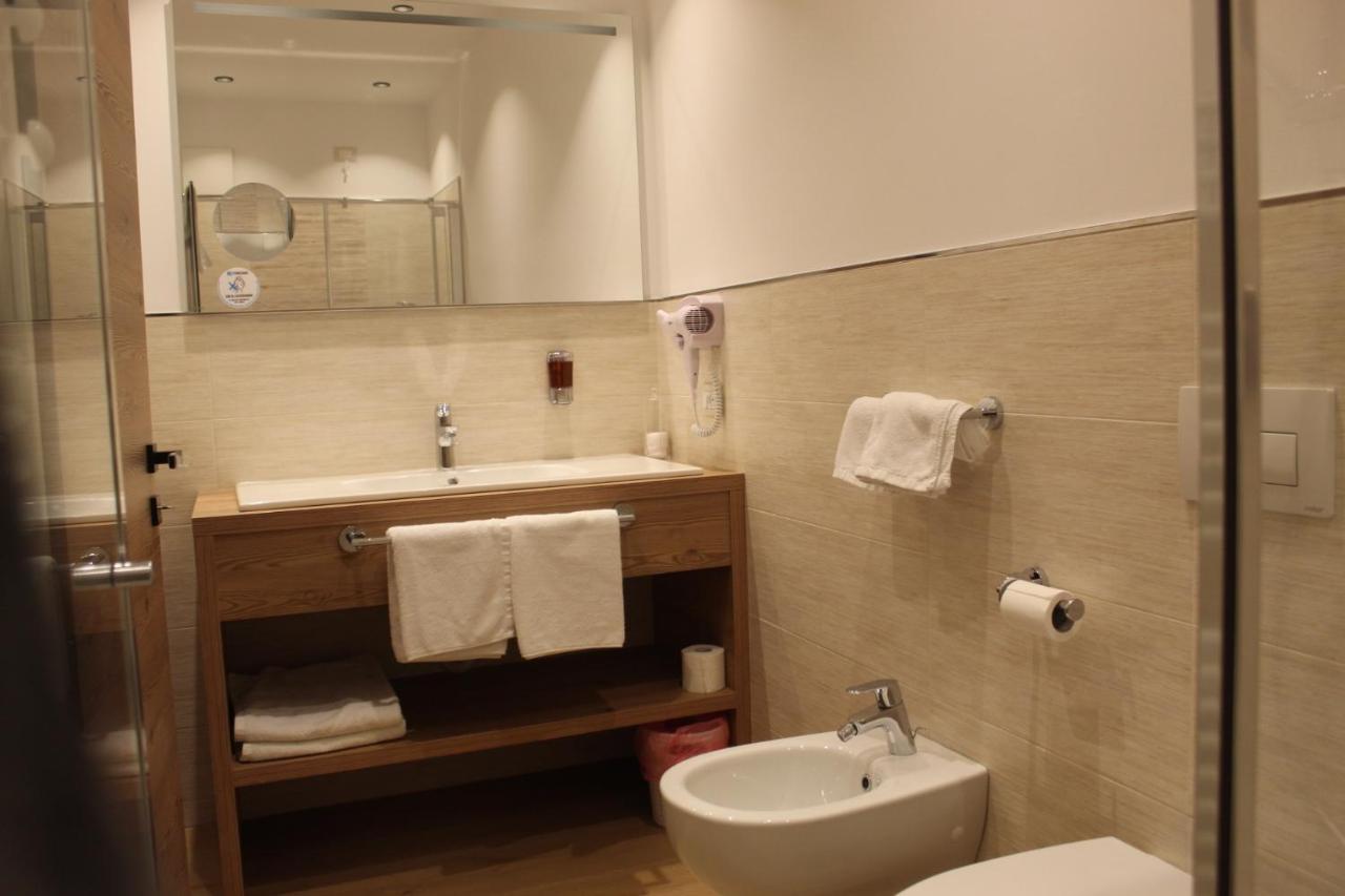 Dolceambiez Apartments Dorsino エクステリア 写真