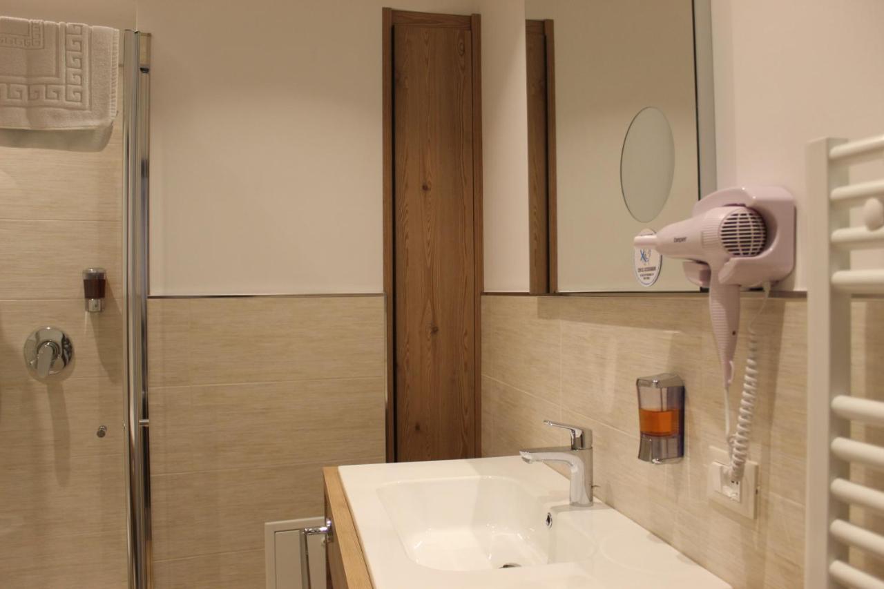 Dolceambiez Apartments Dorsino エクステリア 写真