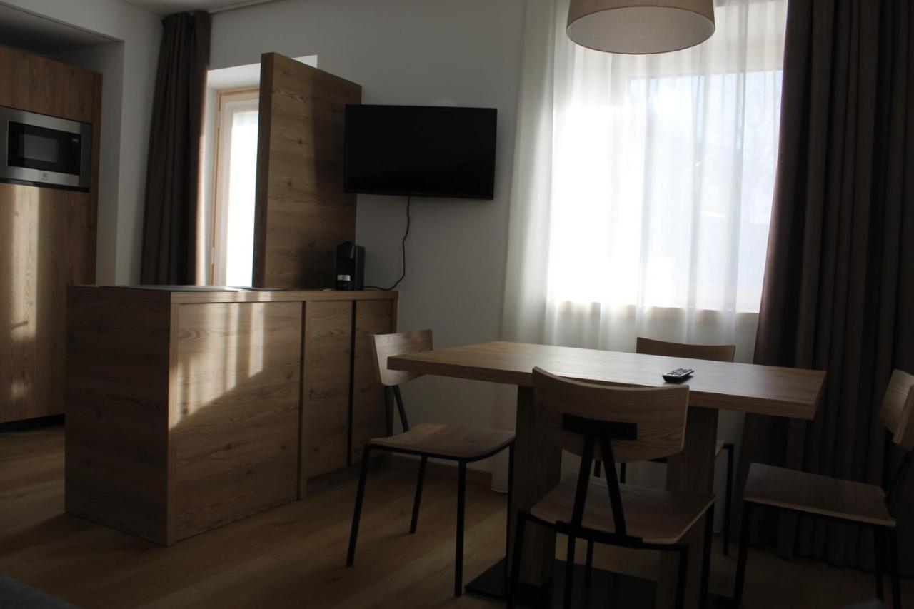 Dolceambiez Apartments Dorsino エクステリア 写真