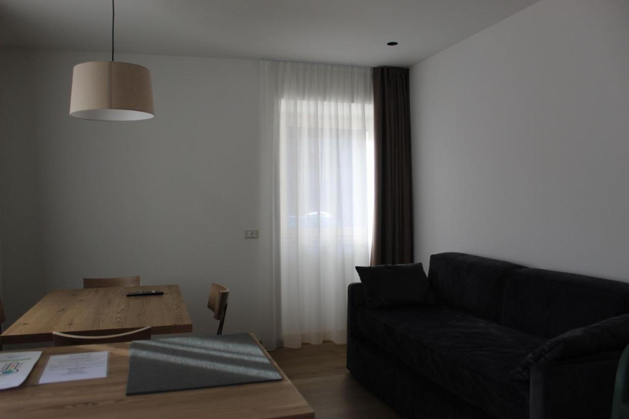 Dolceambiez Apartments Dorsino エクステリア 写真