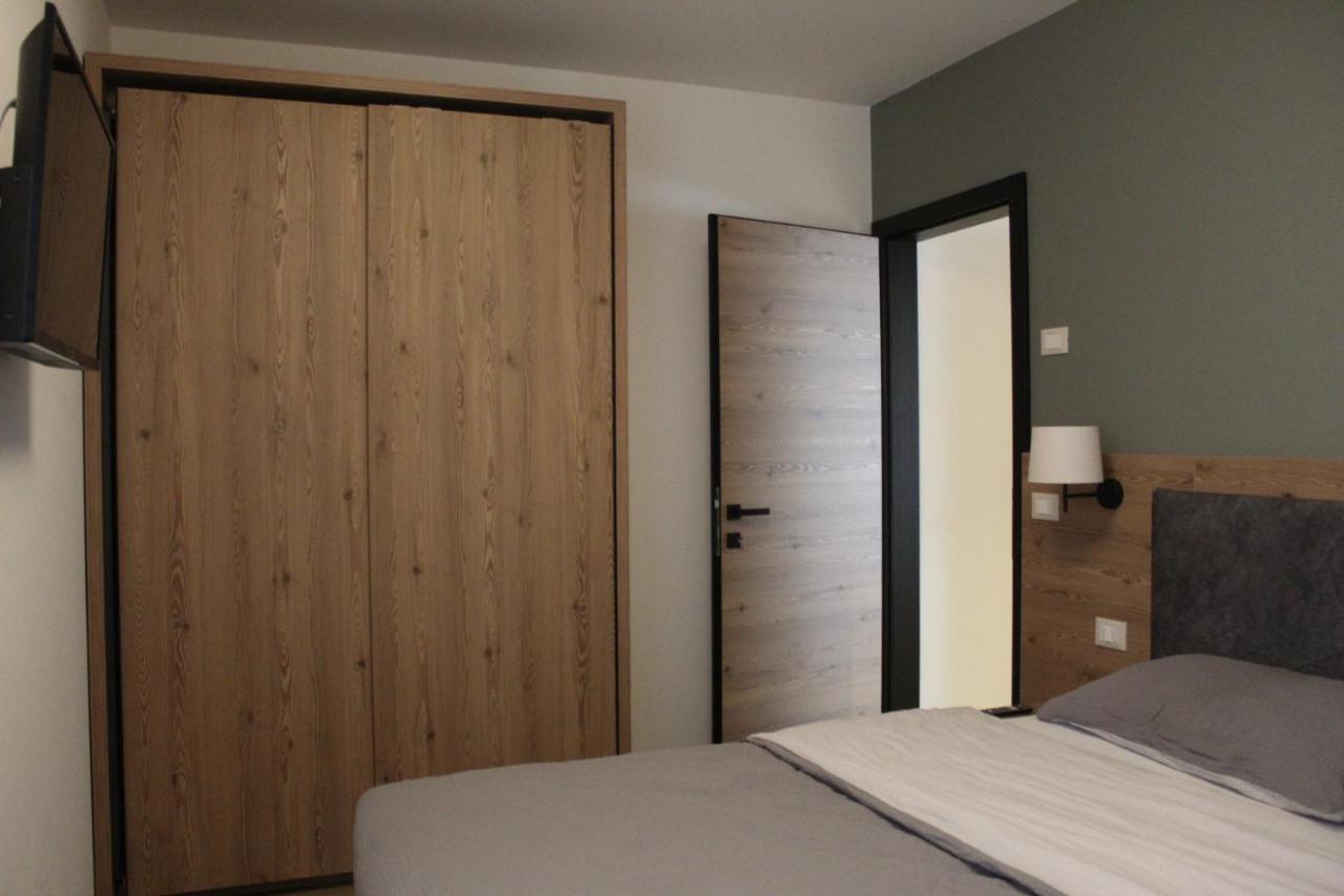 Dolceambiez Apartments Dorsino エクステリア 写真